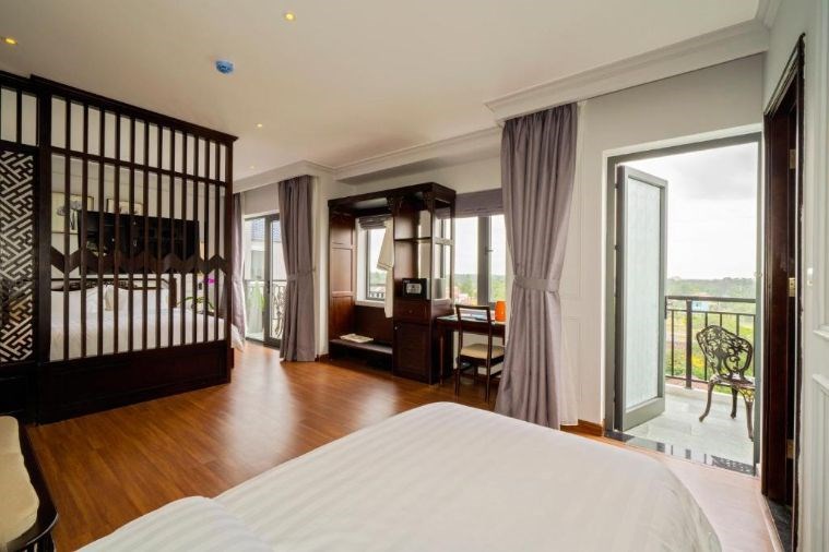 Phòng Family Suite With Balcony